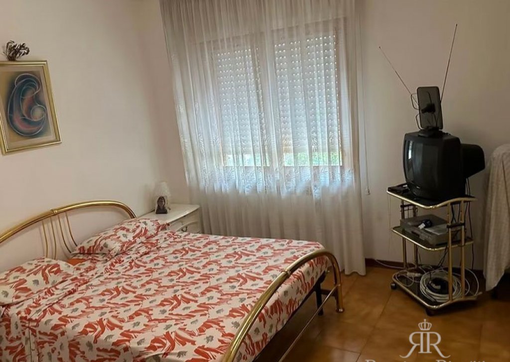 Appartamenti trilocale in vendita  85 m², Livorno, località Scopaia